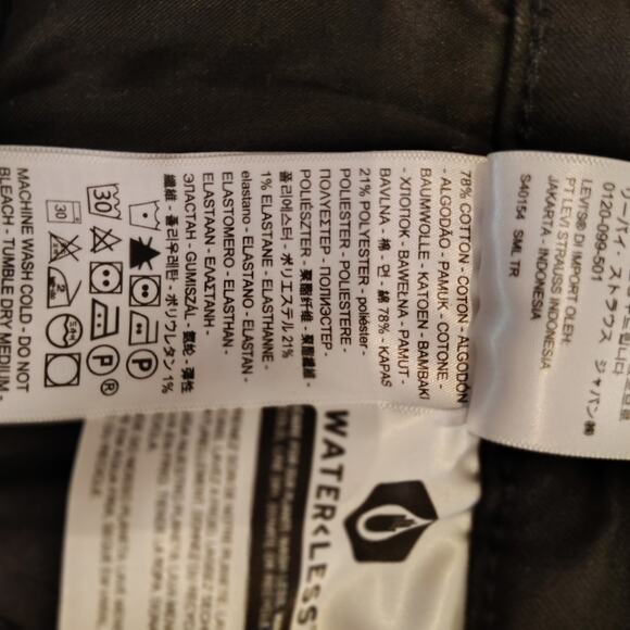 Levi’s 725 High Rise Bootcut Jeans — Size 27x26, Black, Premium Tab - Picture 5 of 6